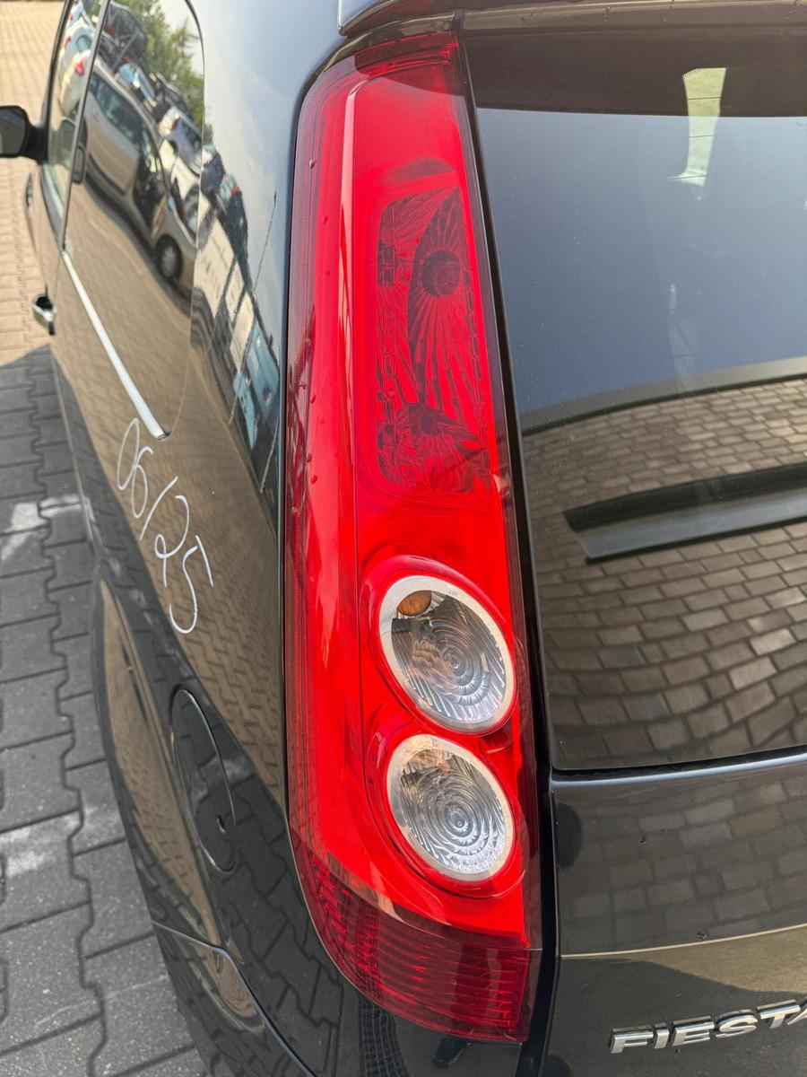 Ford Fiesta JD3 original Rücklicht Rückleuchte links 3-Türer Facelift BJ08
